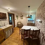 Czerwony Dworek 8 - Karkonosze Мыслаковице
