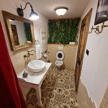 Gospodarstwo agroturystyczne Zabytkowy Dom Czerwony Dworek 8