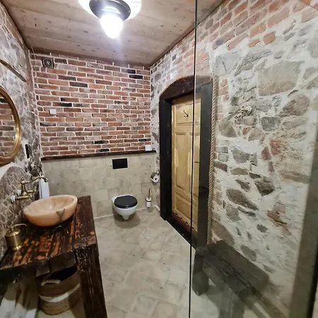 Gospodarstwo agroturystyczne Zabytkowy Dom Czerwony Dworek 8