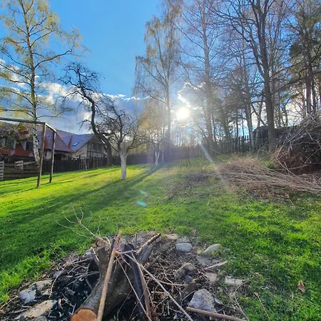 Zabytkowy Dom Czerwony Dworek 8