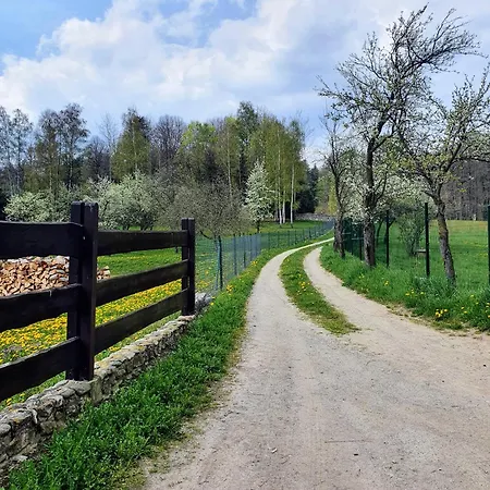 Czerwony Dworek 8 - Karkonosze Farm stay *