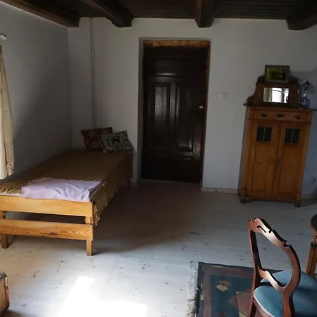 Zabytkowy Dom Czerwony Dworek 8